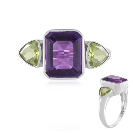 Zilveren ring met een Siberische amethist (de Melo Essence)