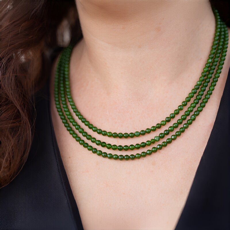 Collar en plata con Diópsido de Rusia