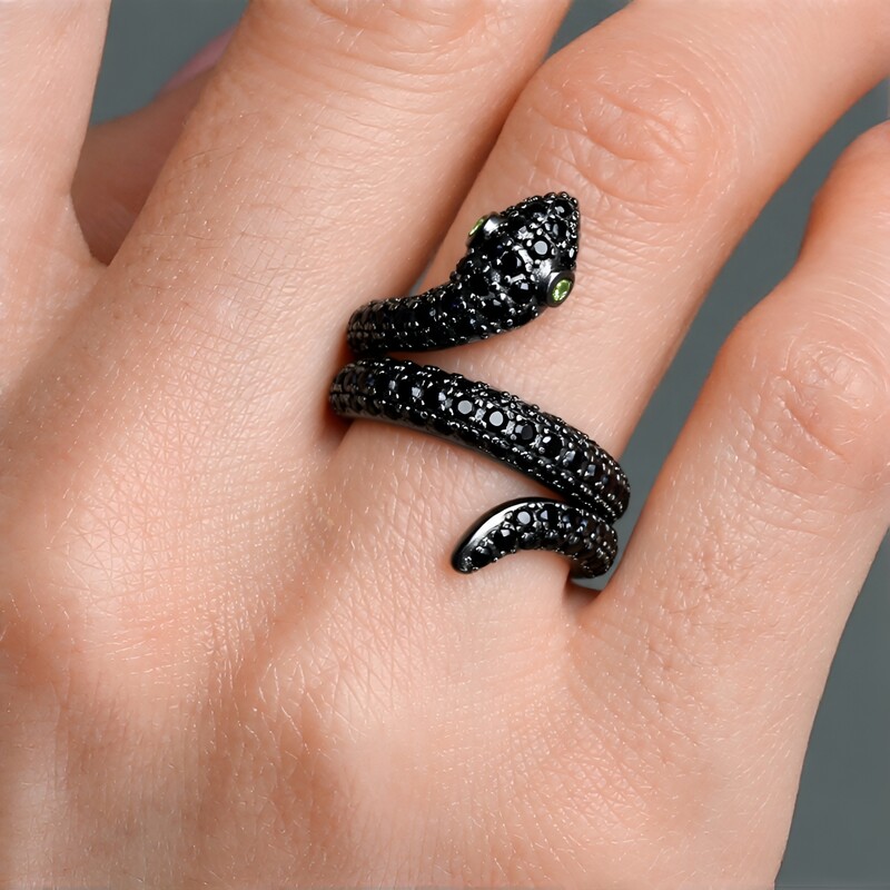 Anello in argento con Peridoto