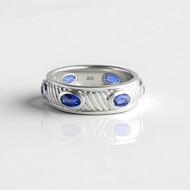Anello in argento con Cianite del Nepal