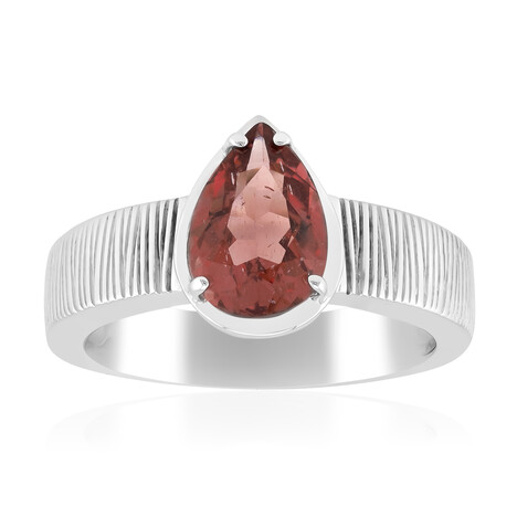 Zilveren ring met een Rode apatiet