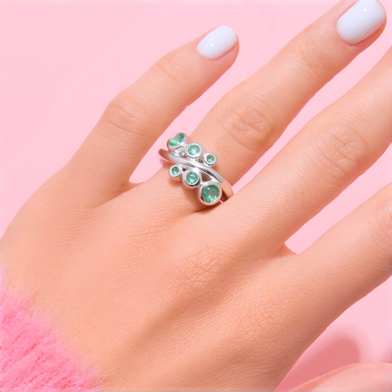 Zilveren ring met Russische smaragden (de Melo Essence)