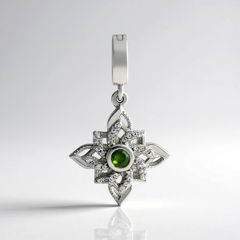 Ciondolo in argento con Diopside Russo