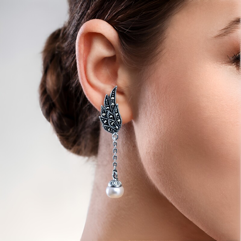 Silberfarbene Süßwasserzuchtperlen-Silberohrringe