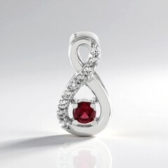 Ciondolo in argento con Spinello Rosso