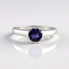 Anello in argento con Iolite