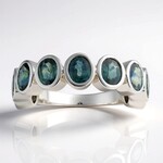 Anello in argento con Zaffiro Petrolio