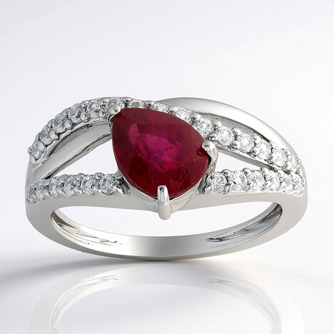 Bague en argent et Rubis de Madagascar