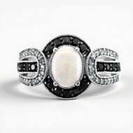 Gouden ring met een Australische opaal (CIRARI)