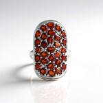 Anello in argento con Granato Mozambico