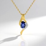 Collier en argent et Saphir étoilé bleu
