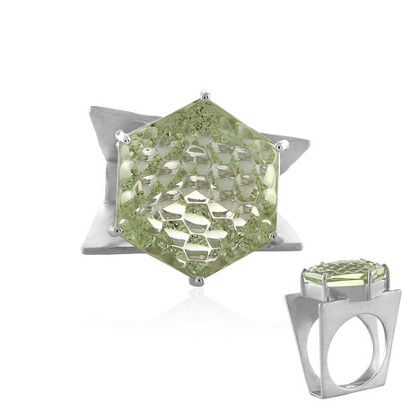 Anillo en plata con Amatista verde