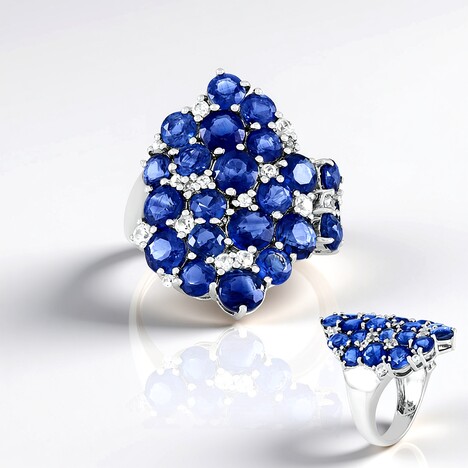 Anello in argento con Cianite del Nepal