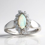 Anello in argento con Opale Australiano