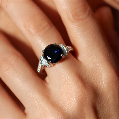 Anillo en plata con Hematita negra
