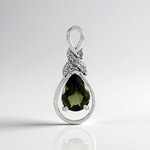 Ciondolo in argento con Moldavite