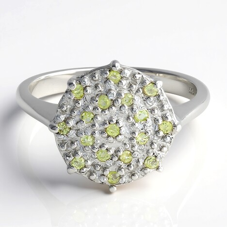 Anello in argento con Peridoto