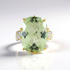 Anello in argento con Ametista Verde