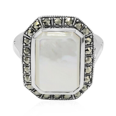 Anello in argento con Madreperla