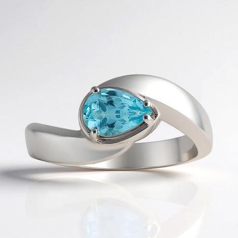 Anello in argento con Apatite Blu (Pallanova)