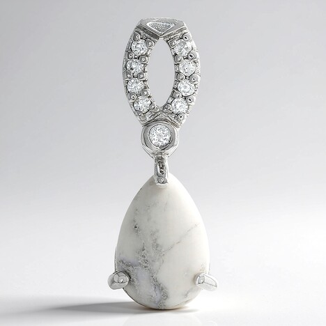 Ciondolo in argento con Howlite