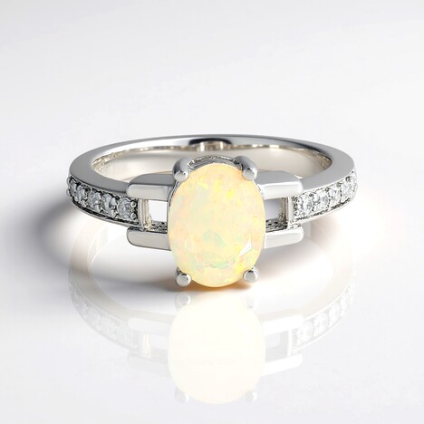 Anello in argento con Opale di Welo