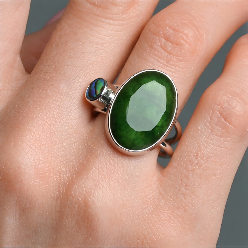 Anillo en plata con Calcedonia tortuga (Bali Barong)