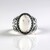 Anello in argento con Howlite (Desert Chic)