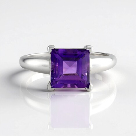 Anello in argento con Ametista Siberiana