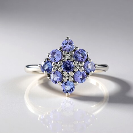 Anello in argento con Tanzanite