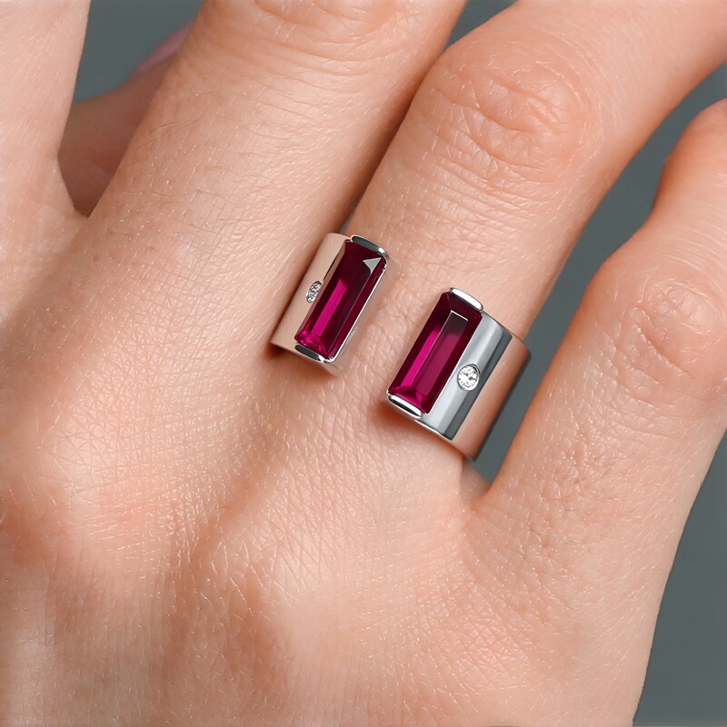 Zilveren ring met Madagaskar Robijnen (de Melo)
