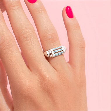 Bague en argent et Topaze bleu Suisse