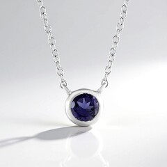 Collana in argento con Iolite