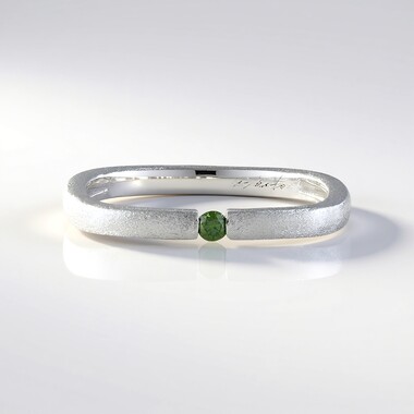 Zilveren ring met een I2 Groene Diamant (de Melo)