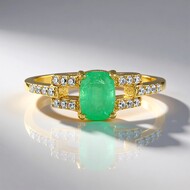 Zilveren ring met een Russische smaragd (Adela Silber)