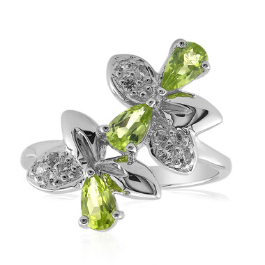 Anillo en plata con Peridoto