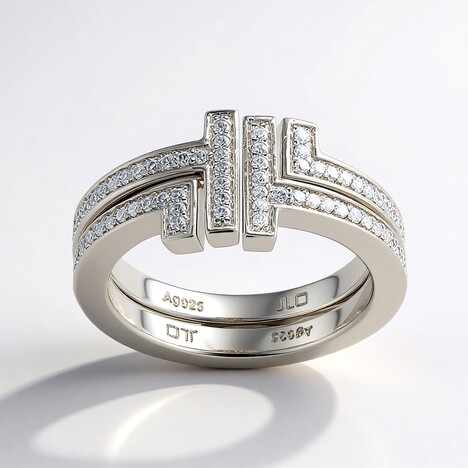 Anello in argento con Zircone (Adela Silber)