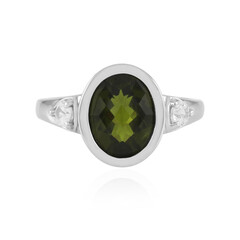 Zilveren ring met een vesuvianiet
