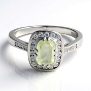 Anillo en plata con Ortoclasa