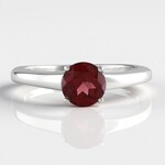 Anello in argento con Granato Mozambico
