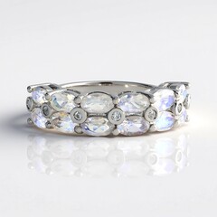 Anello in argento con Pietra di Luna Arcobaleno