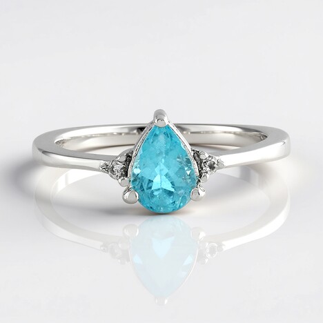 Anello in argento con Apatite Blu
