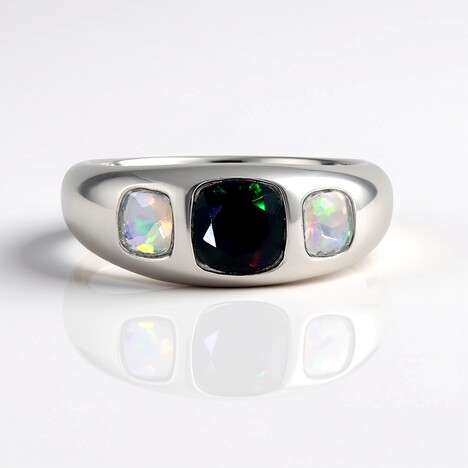 Anello in argento con Opale Mezezo