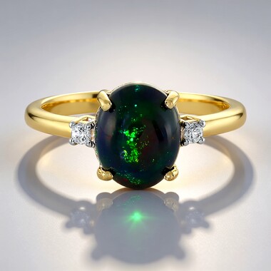 Anillo en oro con Ópalo de Mezezo (Adela Gold)