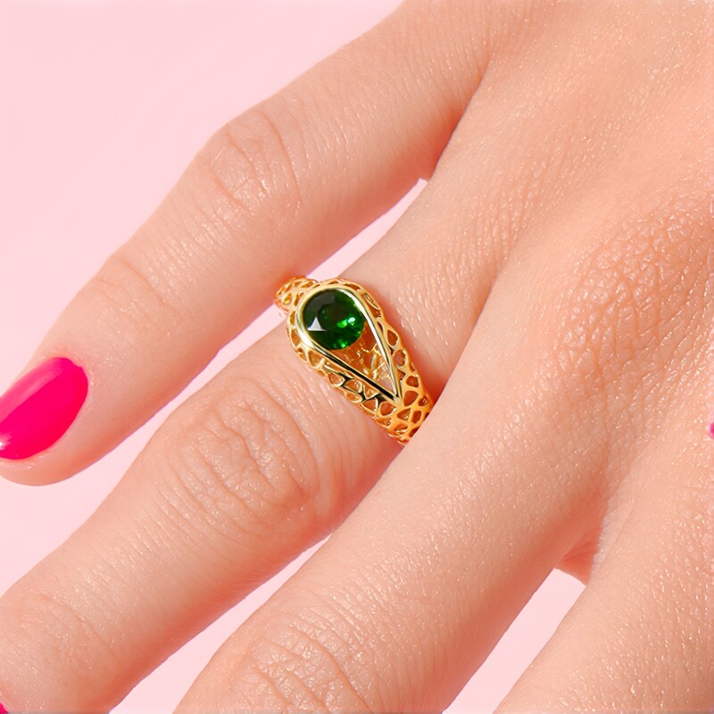 Anillo en oro con Diópsido de Rusia (Ornaments by de Melo)