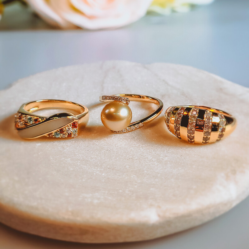 Zilveren ring met een witte maansteen (KM by Juwelo)