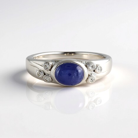 Anello in argento con Tanzanite