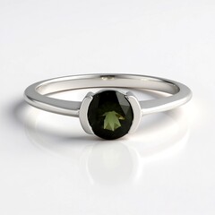 Anello in argento con Moldavite