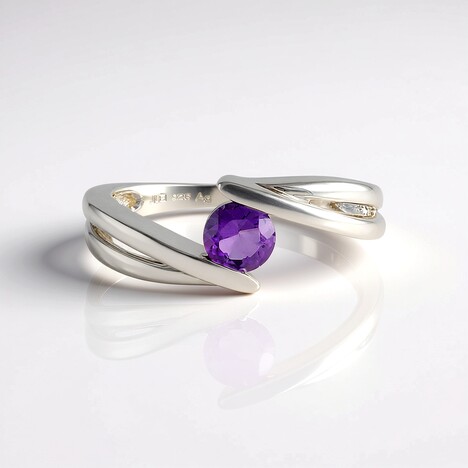 Anello in argento con Ametista del Marocco