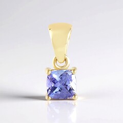 Ciondolo in oro con Tanzanite